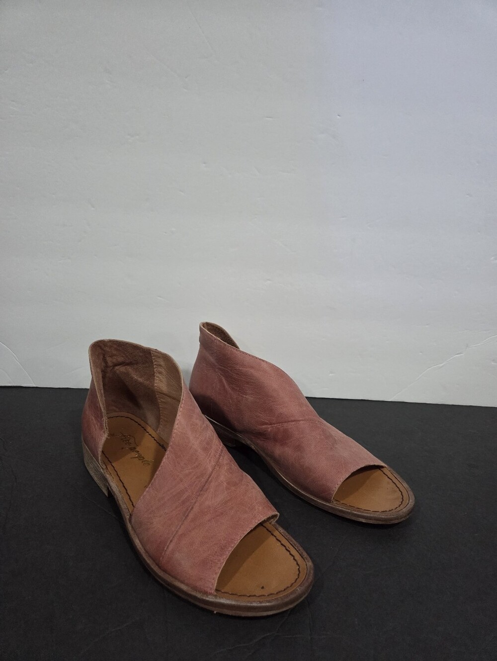 Free People Open-Toe Leather Sandals Washed Red Sz.38/8o